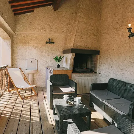 Le Duplex Apartment *