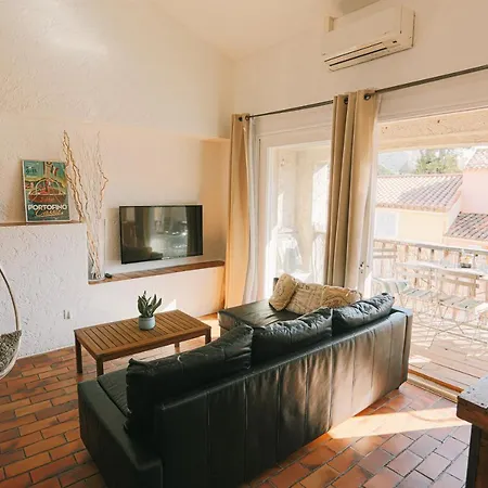Le Duplex Apartment *